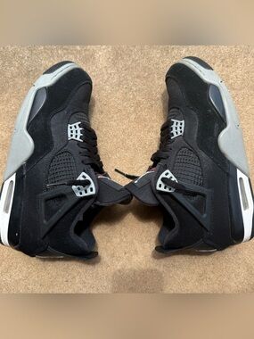 Jordan 4 Retro SE “Black Canvas” 🖤